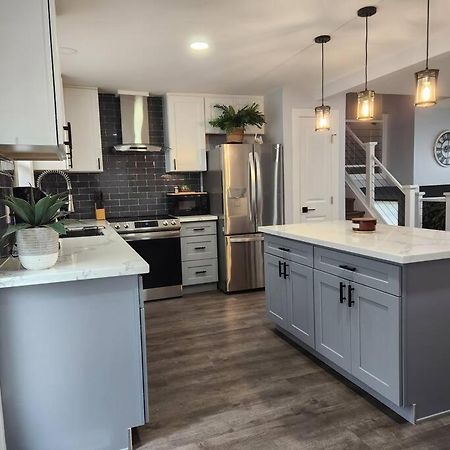 Spacious House In Federay Way, Wa - Close To Everything! フェデラルウェイ エクステリア 写真
