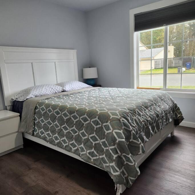 Spacious House In Federay Way, Wa - Close To Everything! フェデラルウェイ エクステリア 写真
