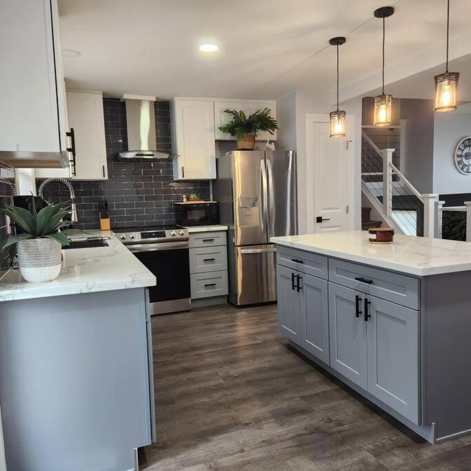 Spacious House In Federay Way, Wa - Close To Everything! フェデラルウェイ エクステリア 写真